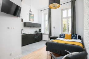 RentPlanet - Studio Kępna, Warsaw